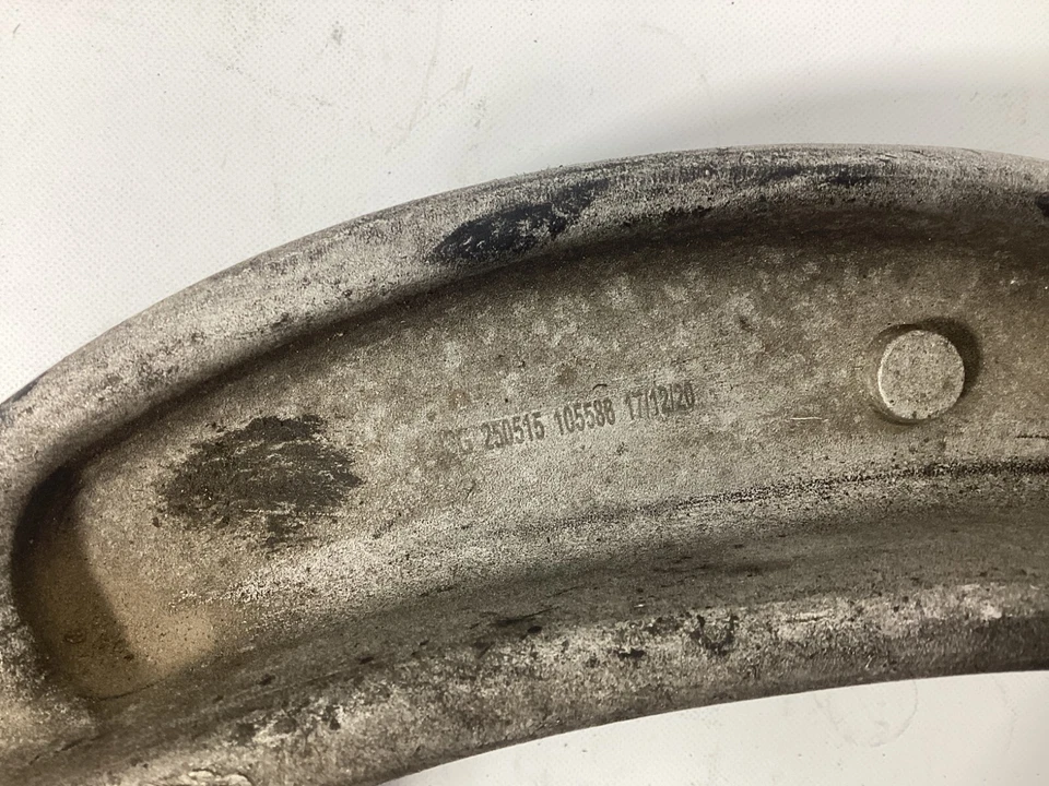 AUDI S5 2008-2013 brazo de control inferior delantero izquierdo lado del conductor OEM. Foto 2 de 4