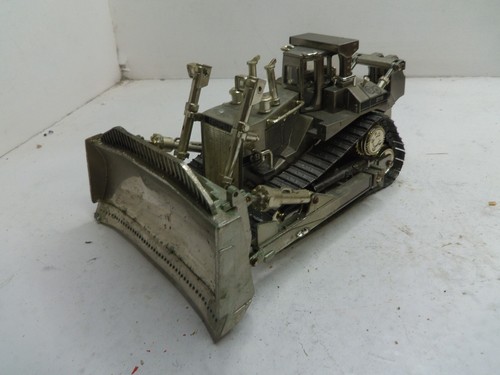 1/50 NZG BULLDOZER D11 R CATERPILLAR CHROME