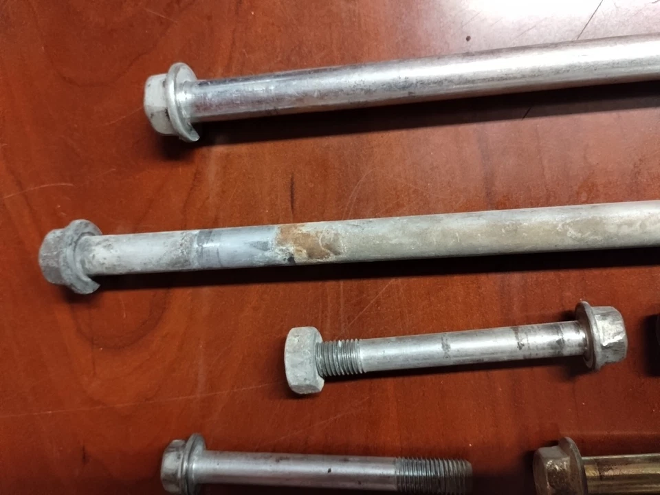 Honda Cx500 78-82 Motor Mount Bolt Set With Brackets - Image 2 of 4