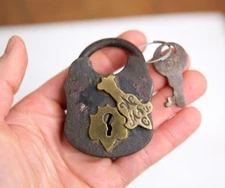 1870's Vintage Wilcox MFG Wrought Iron Antique Brass Padlock w/ Key chest trunk