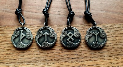 Anhänger Odal Algiz Runen Futhark Triskele Wikinger Vikings Schmuck Leder K29.19
