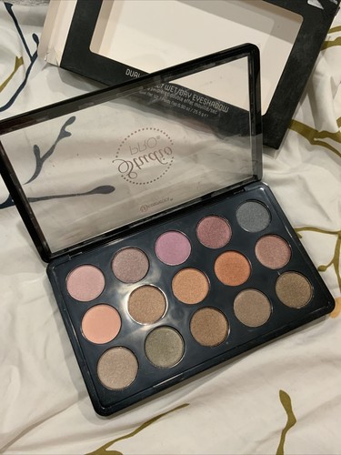 BH Cosmetics Studio Pro 15-Color Dual Effect Wet/Dry Eyeshadow Palette-.9oz-New - Picture 1 of 5
