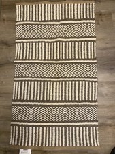 Shetlannd undyet natural wool rug, India
