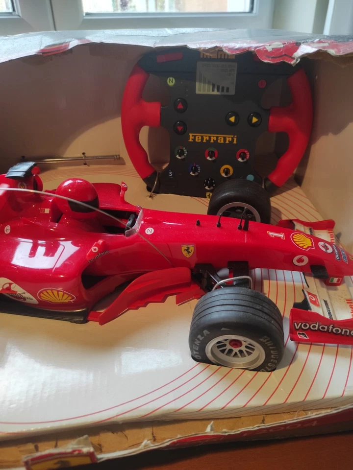 FERRARI F 2004 Radiocomandata Majorette 40MHz Mitica Formula 1 di Schumacher - Immagine 2 di 4