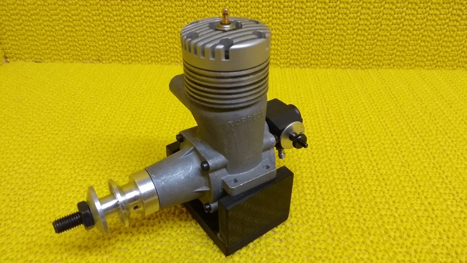 K+B Torpedo 40 RR - 6,5 ccm Pylon Speed Motor von 1970 - NEU, Rarität, Retro ! - Bild 2 von 4