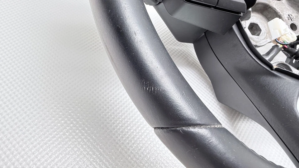 Volante Mazda CX-5 2017-2020 con botones de interruptor multifunción K0273 OEM Foto 4 de 4