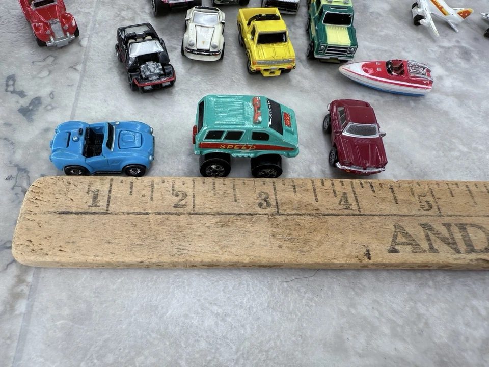 Vtg Micro Machines Gallob lot of 22 Car Truck Van Jet Monster Truck Boat 80s 90s - Image 3 of 4