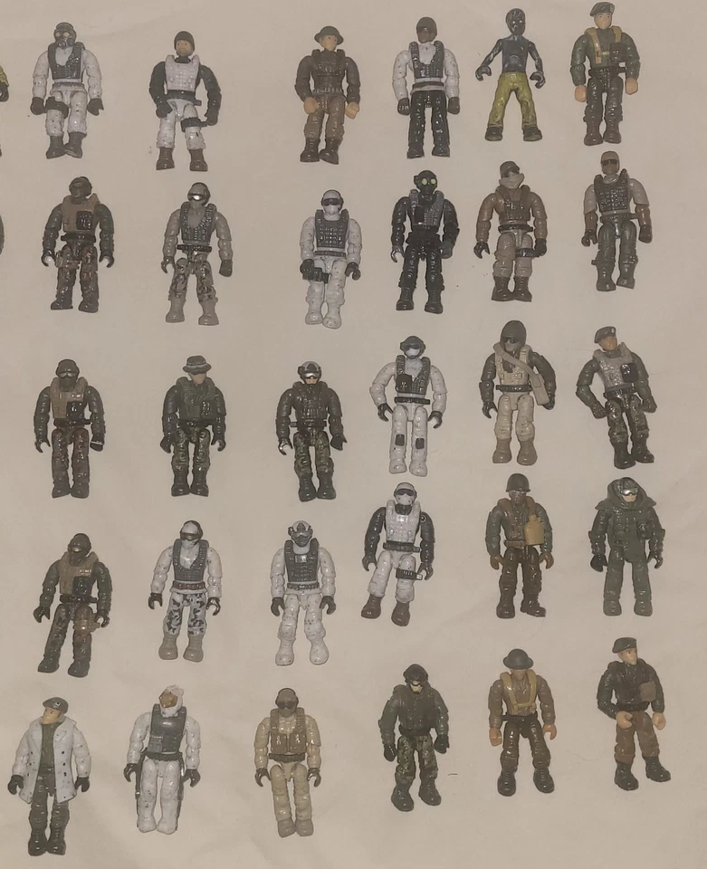 Mega Bloks Call of Duty - (56) Figures Lot With Accessories & Weapons — 第 2/4 张图片