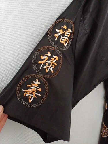 TANGYI MENS KIMONO ROBE BLACK & ORANGE EMBROIDERED SATIN XXL 42 - 48" ORENTIAL - Picture 5 of 19