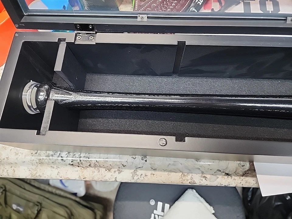 Pete Rose Signed Louisville Slugger Bat Mult. Inscriptions JSA Includes Case - Image 3 of 4