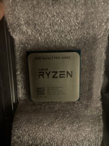 AMD Ryzen 5 Pro 2400G 3.6Ghz Socket AM4 CPU (YD240BC5M4MFB) - Picture 1 of 1