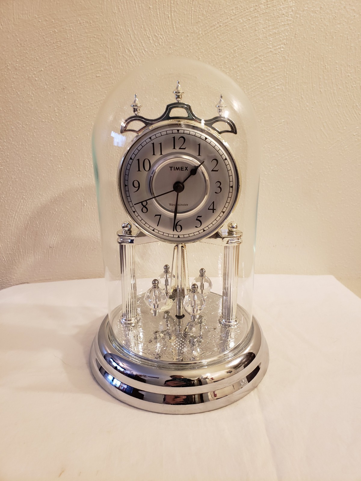 Vintage Timex Etched Silver Tone Dome Anniversary Clock Rotating Pendulum