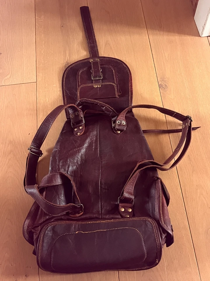 Brown leather backpack laptop bag rucksack travel pockets vintage thick leather - Image 4 of 4