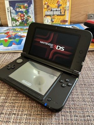 Nintendo 3DS XL Rot mit Ladekabel Spielkonsole Guter Zustand mit Spiele