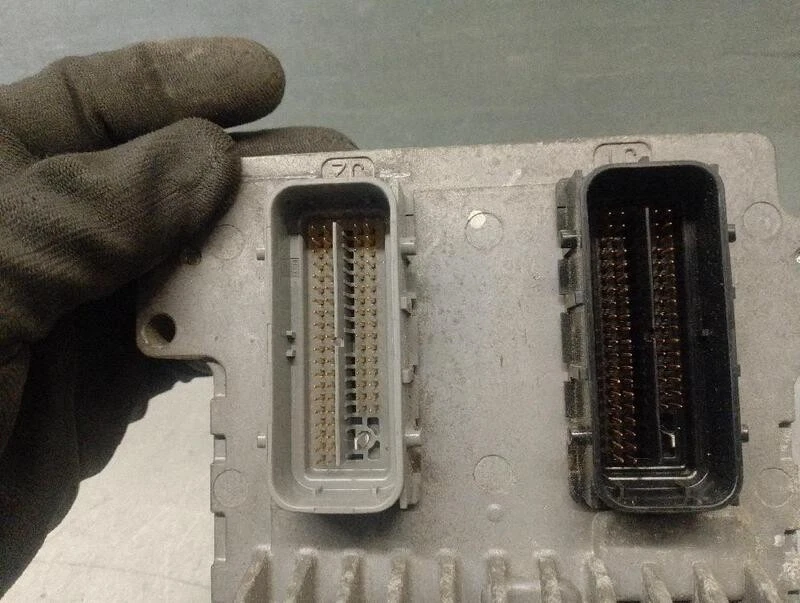 12618031 centralina motore per CHEVROLET HHR 2.4 16V 2007 5076595 - Immagine 3 di 4