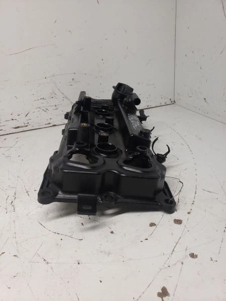 MAXIMA 2012 Valve Cover 1043864 - Image 2 of 4