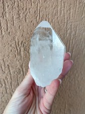 Minerali  **  GRANDE TRASPARENTE PUNTA DI QUARZO IALINO