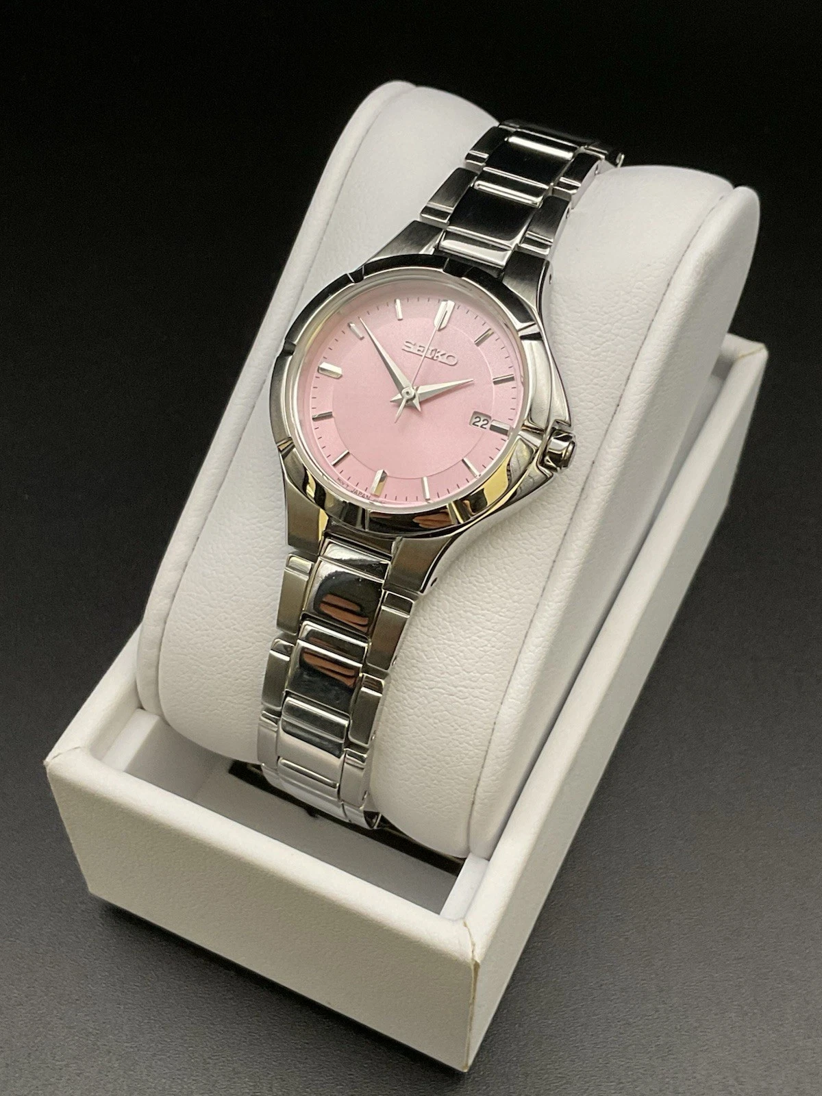 Seiko Essentials Pink sunray dial Silver Stainless steel Women's Watch SUR413