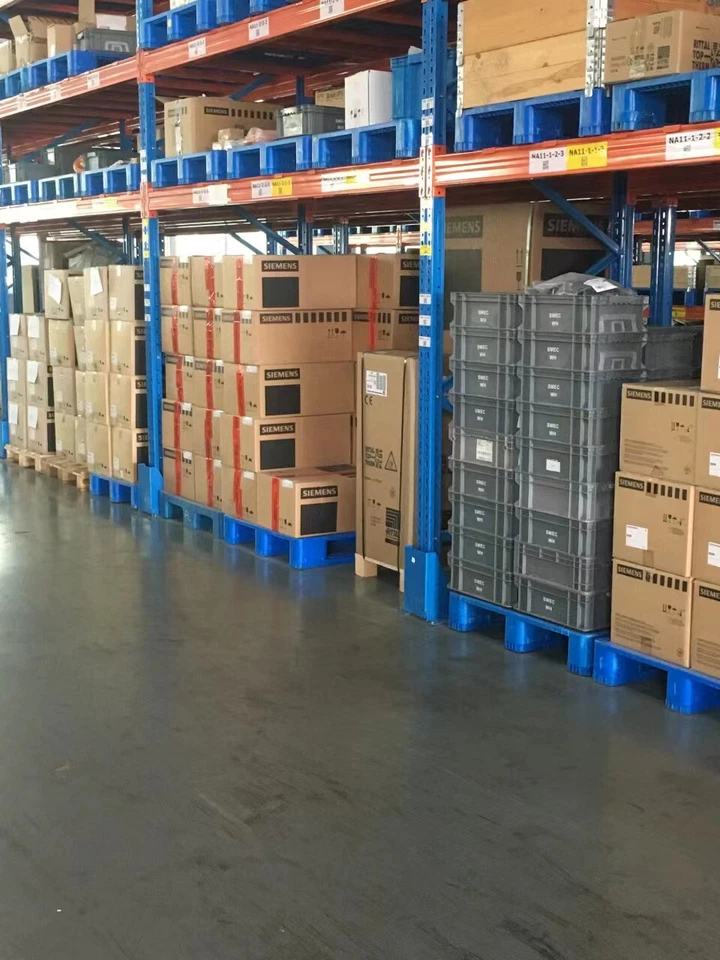 O1D100 NEU IFM 01D100 O1DLF3KG Photoelectric Distance Sensor Fast Shipping - Image 2 of 3