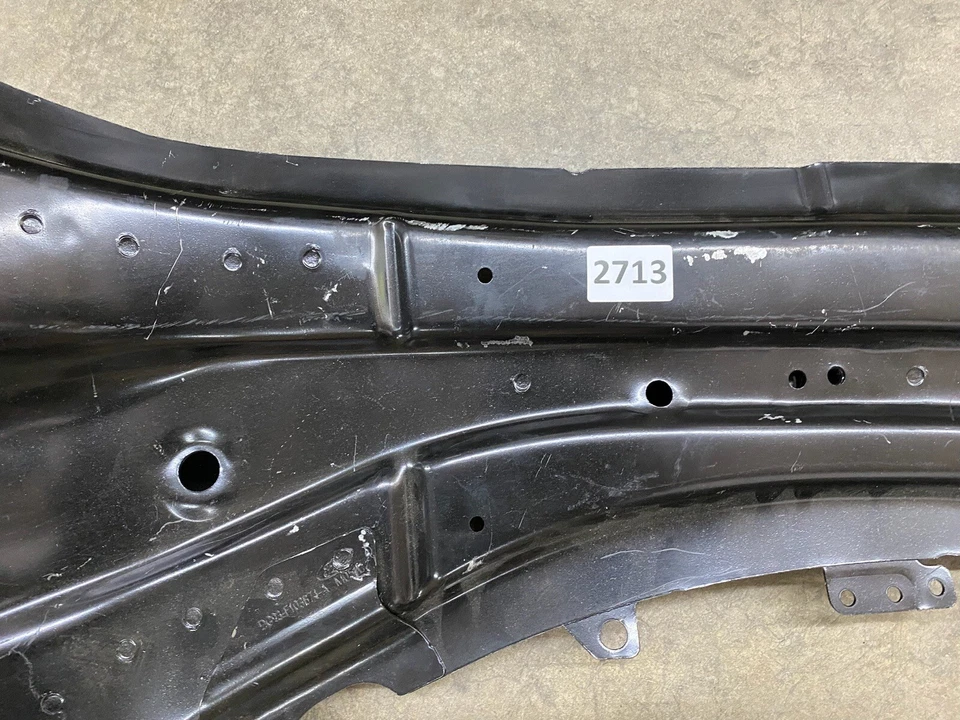 Suporte externo de para-lama Ford Edge Lincoln Nautilus passageiro 2019-2023 K2GZ-16054-A - Imagem 3 de 4