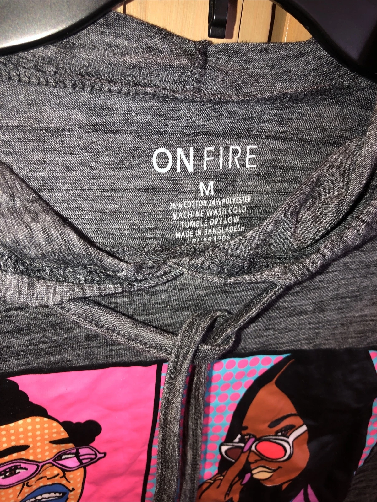 VETEMENTS Felpa con cappuccio Queens Medium Crop maglietta elasticizzata coulisse nera donna empowerment