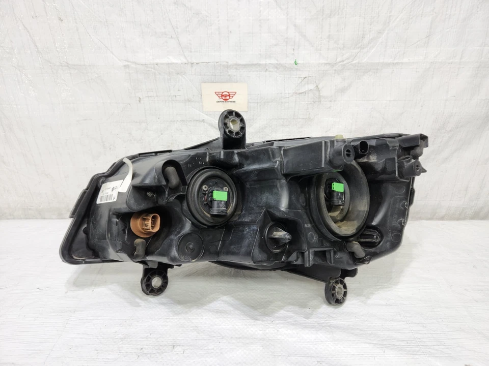 Галогеновая фара для правостороннего пассажира 2008-2016 Chrysler Town & Country - Изображение 3 из 4