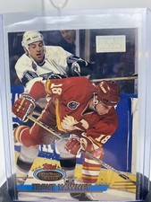 1993-94 - Topps Stadium Club 1st Day Issue - Trent Yawney Card #472