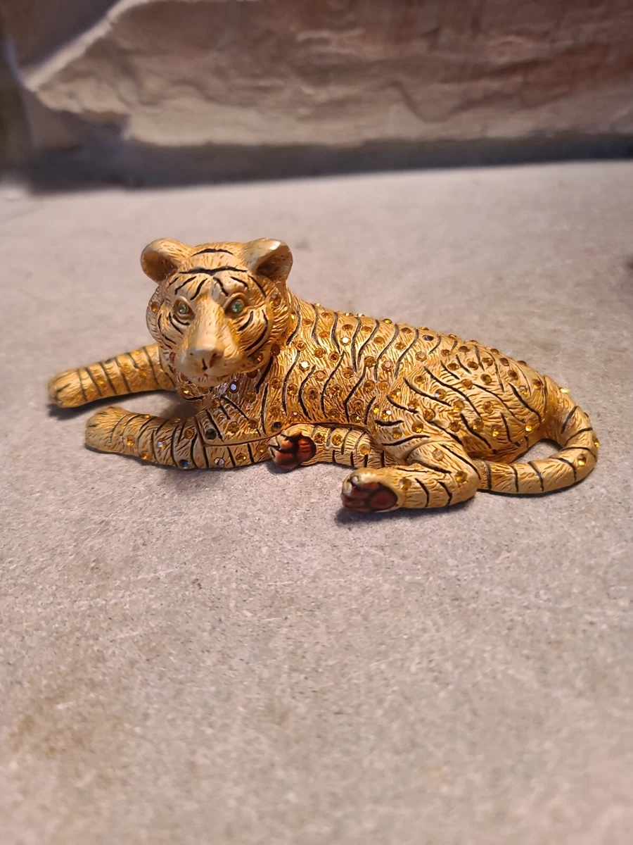 Tiger ring holder online