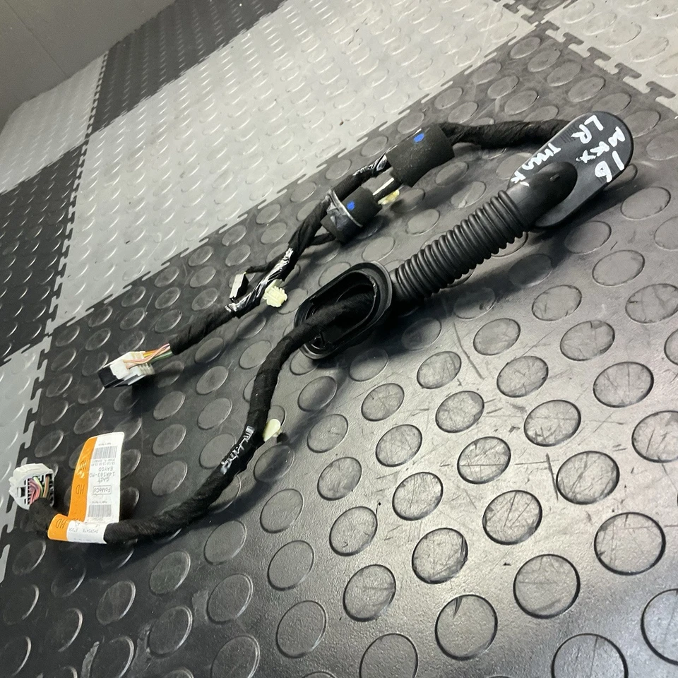 Lincoln MKX 2016-2018 maletero trasero izquierdo puerta levadiza arnés de cableado OEM Foto 4 de 4