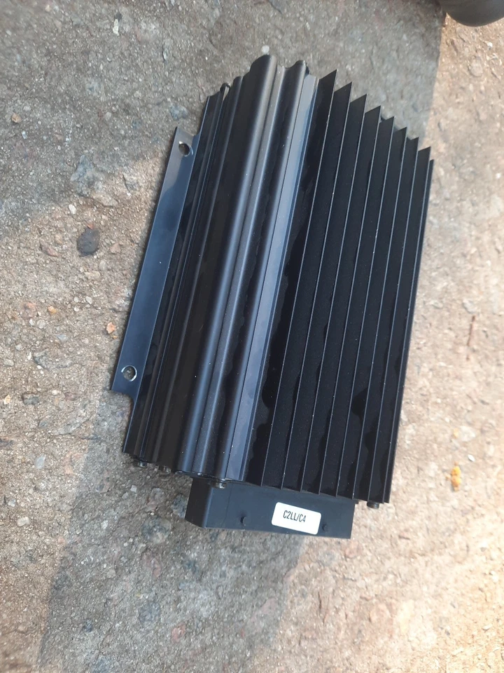 Amplificador de audio Porsche 911 Boxster Bose 99664533302 OEM Foto 4 de 4