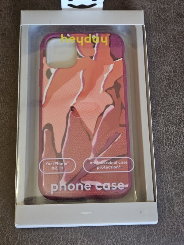 Heyday Phone Case for iPhone XR & 11 Magsafe Antimicrobial Botanical Red