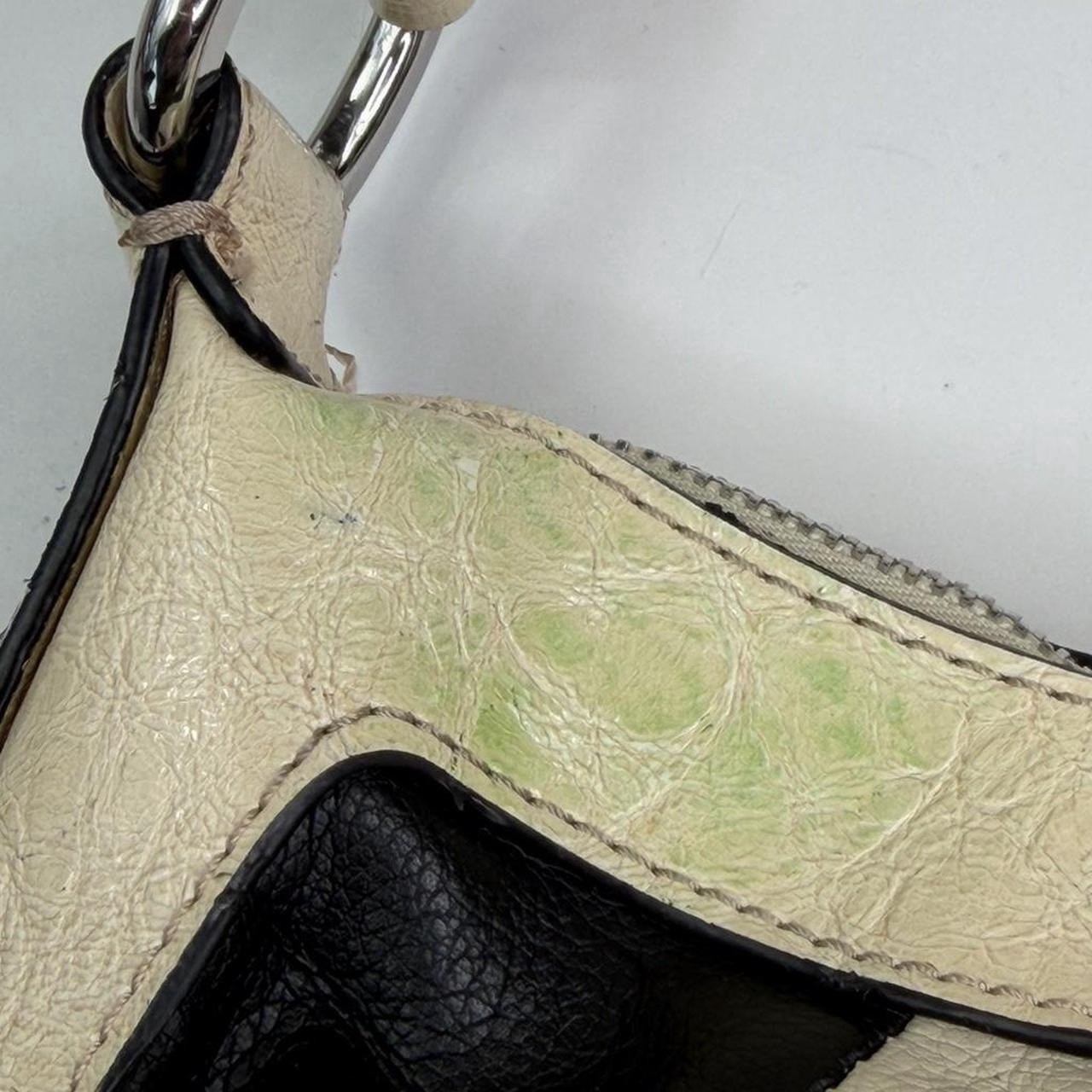 Y2K GUESS “TANGO” LEATHER PATCHWORK NEUTRAL HOBO … - image 6