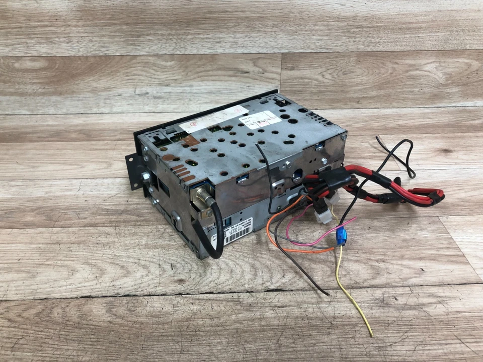 REPRODUCTOR DE CASSETTE RADIO ESTÉREO CHEVROLET CAMARO OEM DELCO 1990-1992 Foto 4 de 4