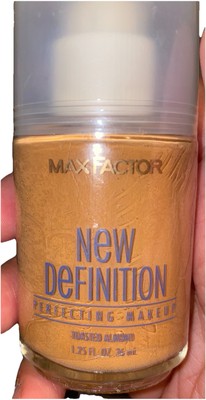 New Sealed MAX FACTOR NEW DEFINITION MAKEUP TOASTED ALMOND Canada