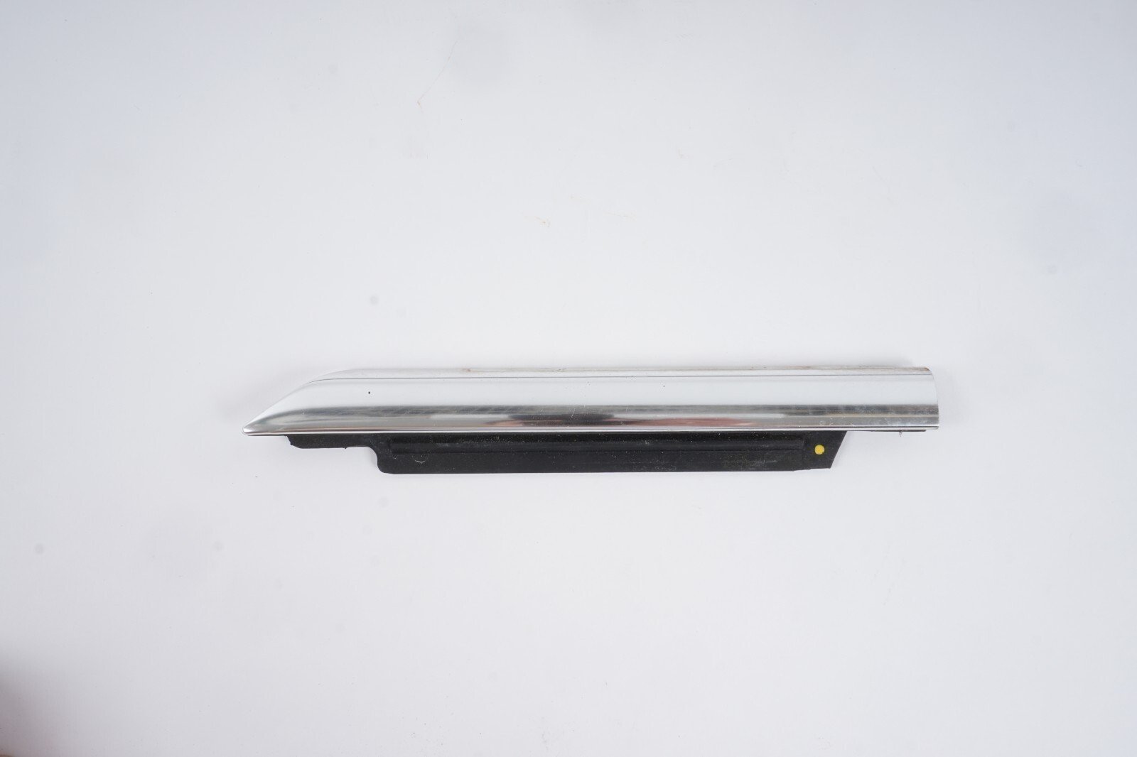 2014 - 2019 MASERATI GHIBLI FRONT LEFT DRIVER WINDOW CHROME BELT MOLDING OEM