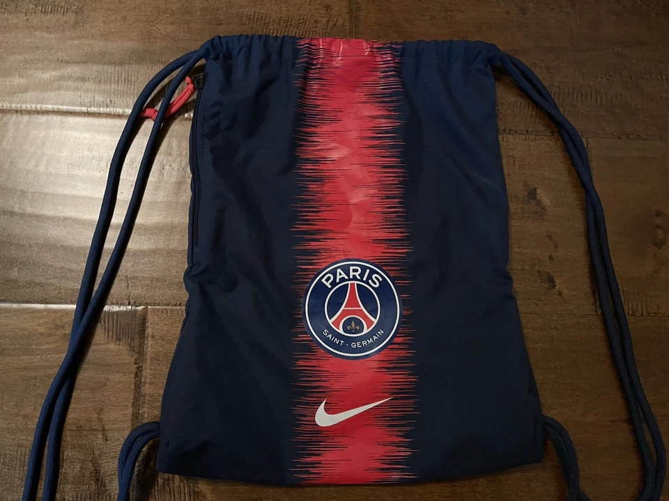 Paris Saint Germain Stadium 18/19 Nike Equipo de Fútbol Bolso con Cordón Saco de Gimnasio Foto 2 de 4