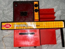 Vintage Betty Crocker Easy-Bake Oven Toy Red w/ 4 Pans WORKS 1973 See Pics