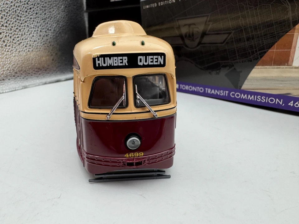 Corgi 1/50 PCC Toronto Transit Humber Queen Bus (Special Off) - Image 2 of 4