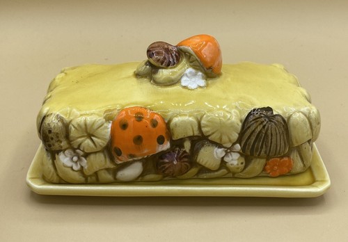 Vintage 1970 MCM Fred Roberts Co Japan Mushroom Covered Butter