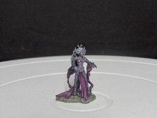Reaper Miniatures Bones Plastic: Shaeress, Dark Elf Queen Drow Wizard -Painted-