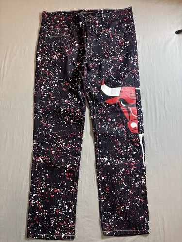 King Maker Jeans 23 Jordan - Black Red White Men’s 36 Chicago Bulls - Picture 1 of 12