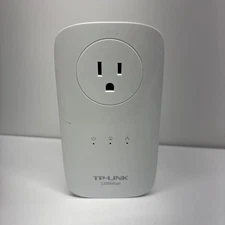 TP-Link TL-PA8030P AV1200 3-Port Gigabit Passthrough Powerline Adapter