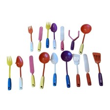 VINTAGE 1960s set of doll-size kitchen cutlery utensils 16 plastic pieces Mini