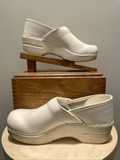 Dansko Clogs Women  s Sz 38 EU Professional White Leather Nursing Work Shoes