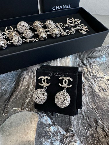 Pendientes de bola de oro CHANEL 18C filigrana de metal largo crucero de bronce CC - Imagen 7 de 7