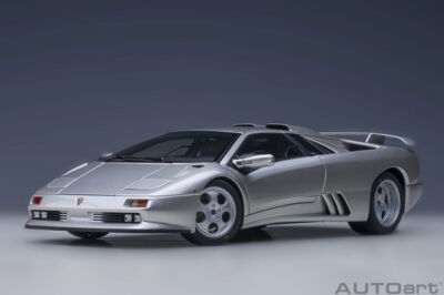 Lamborghini Diablo SE30 JOTA silber Modellauto 1:18 Autoart