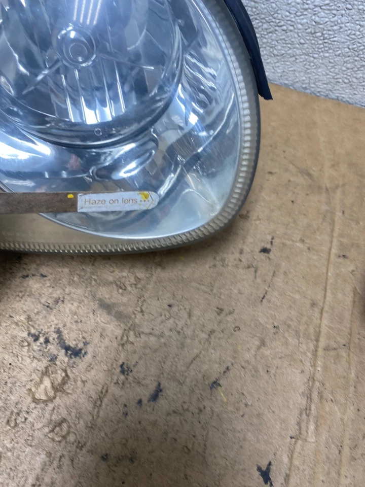 2002 - 2005 Hyundai Sonata Left+Right Headlights Halogen Oem T5128 DW - Image 4 of 4