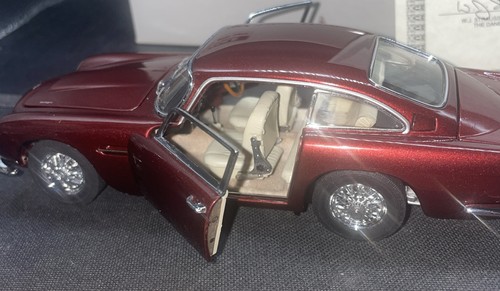 Danbury Mint 1964 Aston Martin DB5 Dubonnet Red In Box With Title - Picture 4 of 9