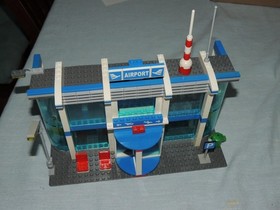 Lego 3182 City Airport 100% complete w/instruction manual MICE!