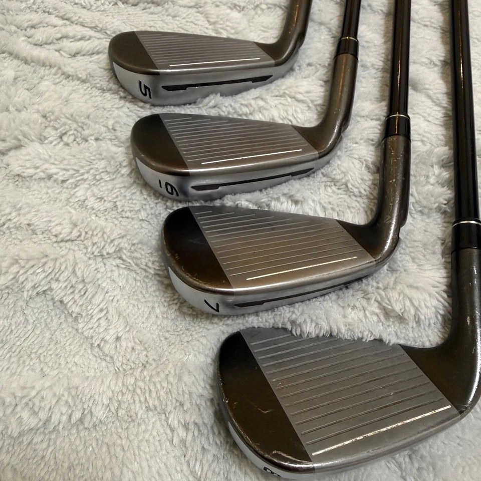 TaylorMade SpeedBlade Set di ferri da stiro 4 pezzi 7-PW Carbon Flex L - Immagine 2 di 4